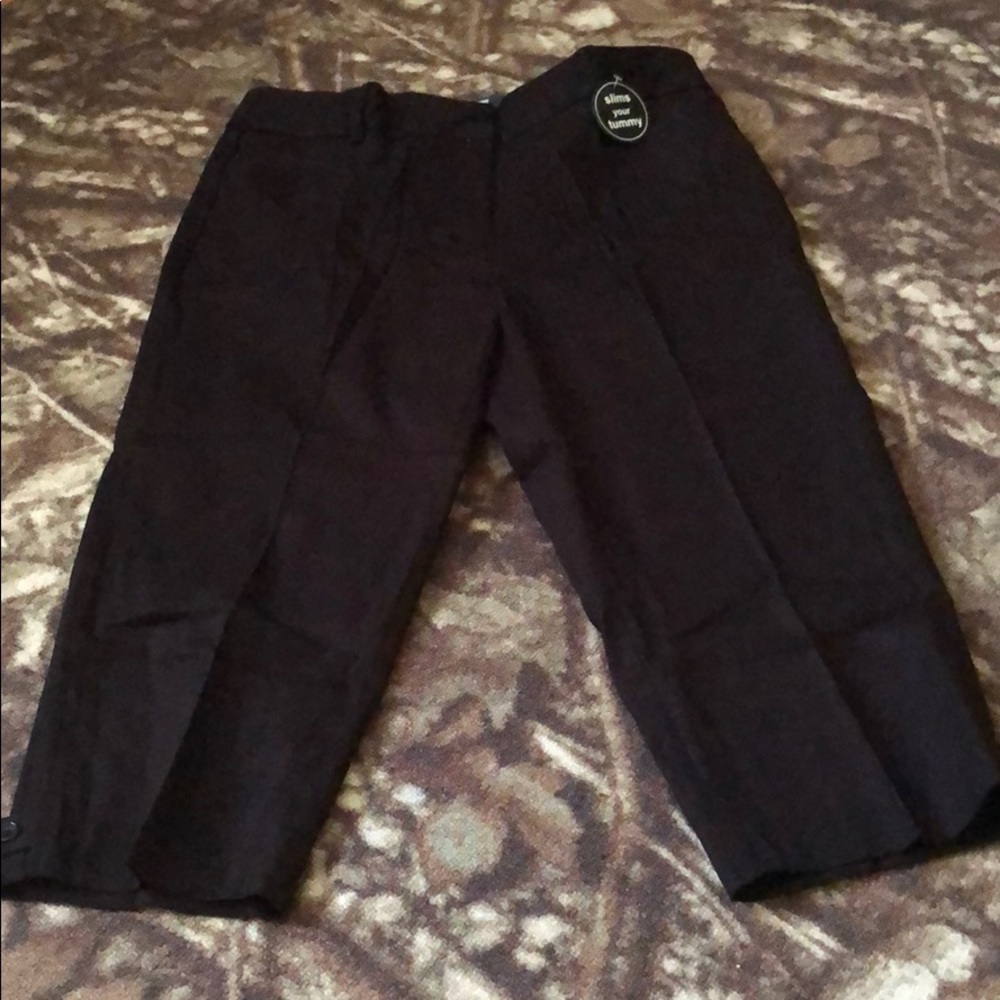 Women’s Capri NWT